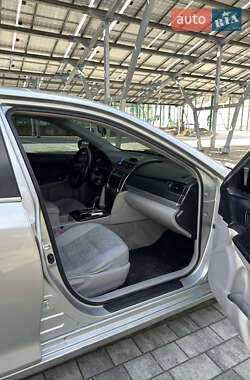 Седан Toyota Camry 2012 в 