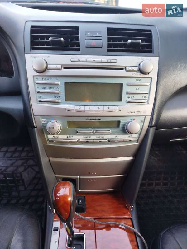 Седан Toyota Camry 2008 в Березному