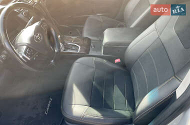 Седан Toyota Camry 2016 в Львове