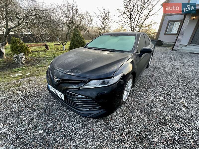 Седан Toyota Camry 2020 в Броварах