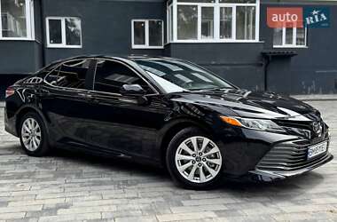 Седан Toyota Camry 2018 в 