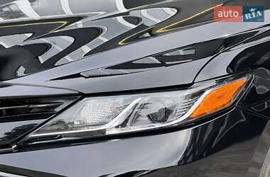 Седан Toyota Camry 2018 в 