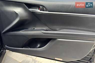 Седан Toyota Camry 2018 в 