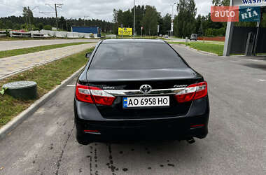Седан Toyota Camry 2011 в 