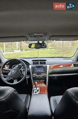 Седан Toyota Camry 2012 в 