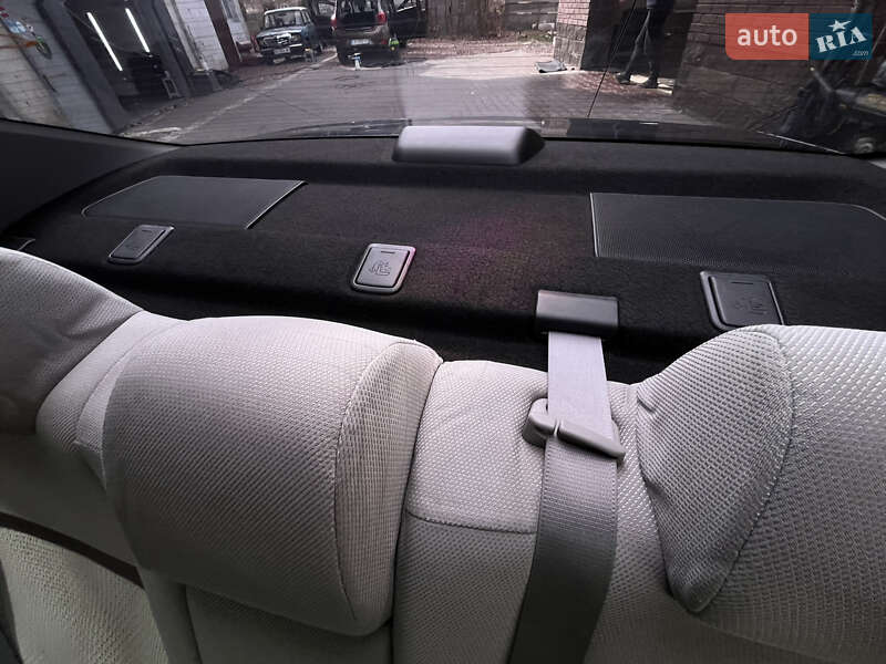 Седан Toyota Camry 2013 в Києві