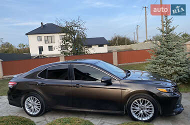 Седан Toyota Camry 2017 в 