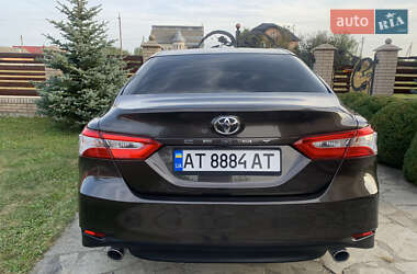 Седан Toyota Camry 2017 в 