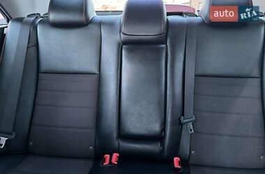 Седан Toyota Camry 2016 в 