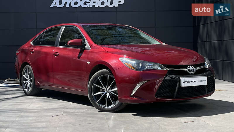 Седан Toyota Camry 2016 в Одессе