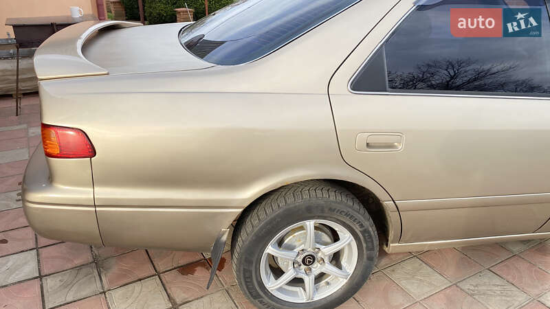 Седан Toyota Camry 2001 в Борисполі