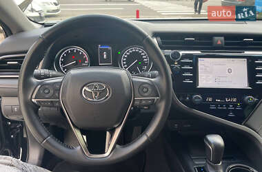 Седан Toyota Camry 2020 в 