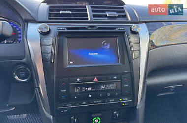 Седан Toyota Camry 2014 в 