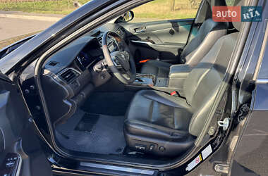 Седан Toyota Camry 2014 в 