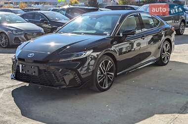 Седан Toyota Camry 2024 в 