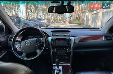 Седан Toyota Camry 2012 в 