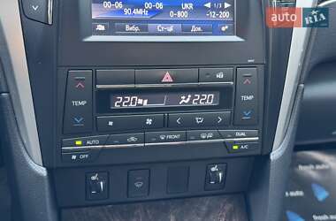 Седан Toyota Camry 2016 в 