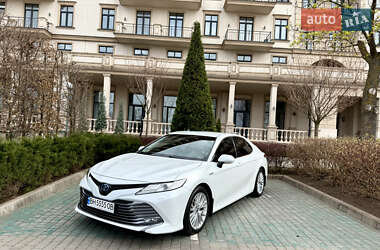 Седан Toyota Camry 2020 в 