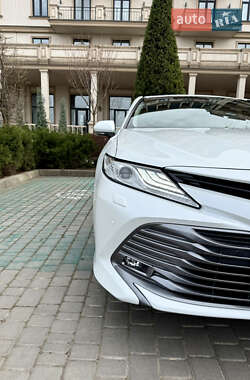 Седан Toyota Camry 2020 в 