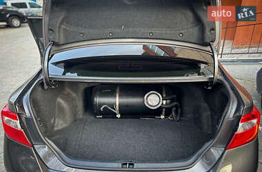 Седан Toyota Camry 2012 в 