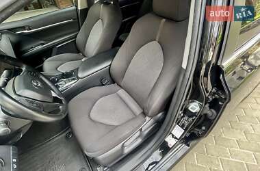 Седан Toyota Camry 2020 в 
