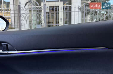 Седан Toyota Camry 2024 в 