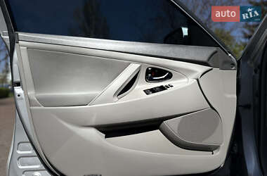 Седан Toyota Camry 2007 в 