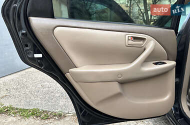 Седан Toyota Camry 1998 в 