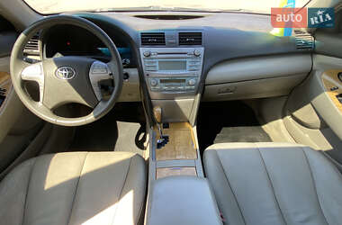 Седан Toyota Camry 2007 в 
