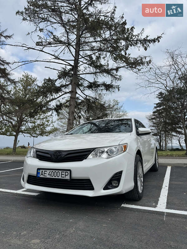 Toyota Camry 2014