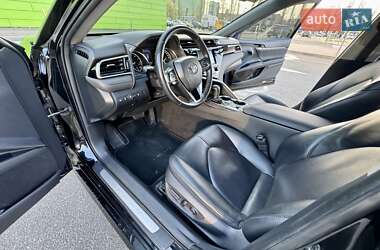 Седан Toyota Camry 2017 в 
