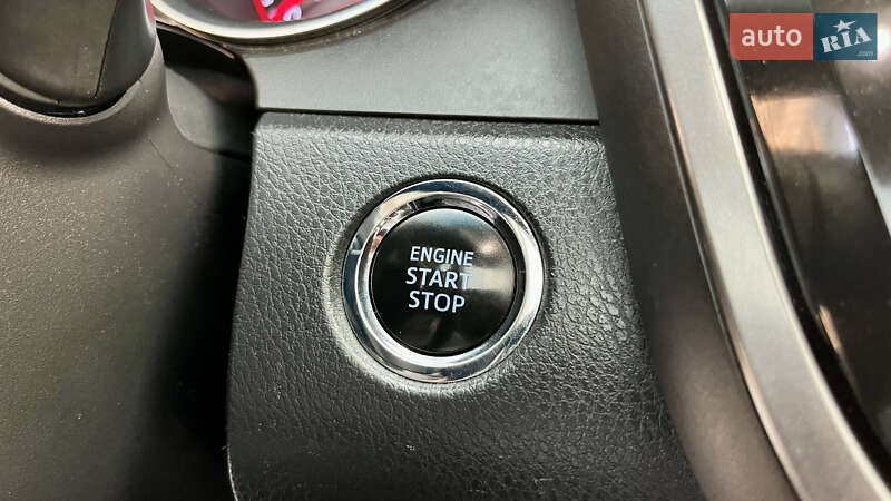 Седан Toyota Camry 2017 в Івано-Франківську