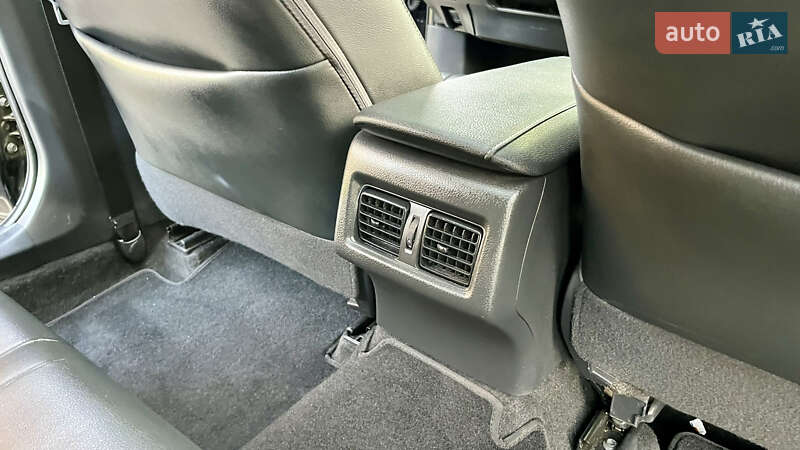 Седан Toyota Camry 2017 в Івано-Франківську