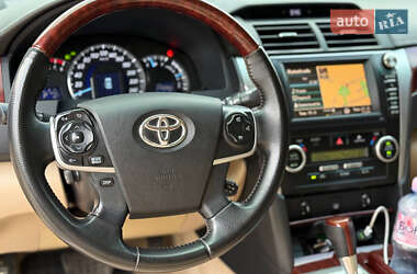 Седан Toyota Camry 2012 в Миколаєві