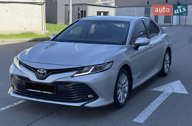 Седан Toyota Camry 2020 в 