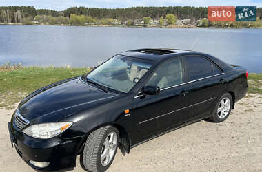 Седан Toyota Camry 2003 в 