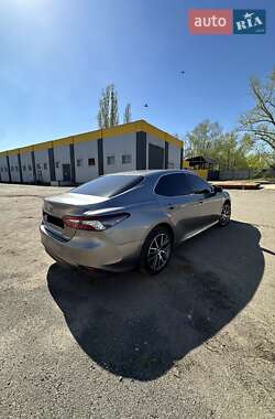 Седан Toyota Camry 2021 в 