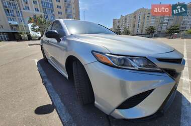 Седан Toyota Camry 2019 в 
