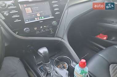 Седан Toyota Camry 2019 в 
