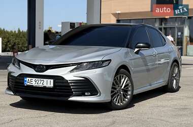 Седан Toyota Camry 2022 в 