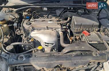 Седан Toyota Camry 2004 в 