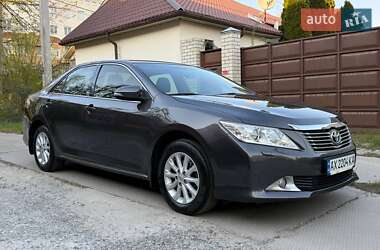 Седан Toyota Camry 2013 в 