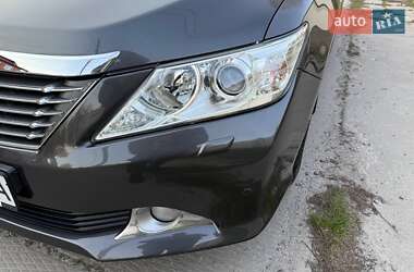Седан Toyota Camry 2013 в 