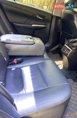 Седан Toyota Camry 2014 в 