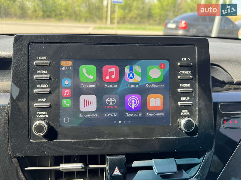 Седан Toyota Camry 2021 в Полтаве