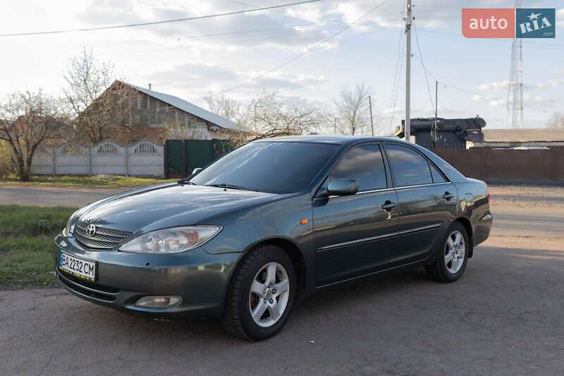 Седан Toyota Camry 2002 в Малій Висці