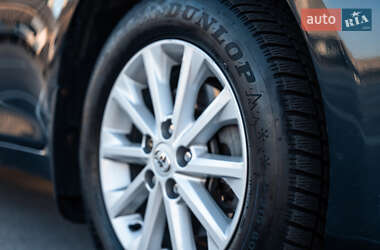 Седан Toyota Camry 2015 в 