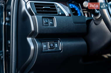 Седан Toyota Camry 2015 в 