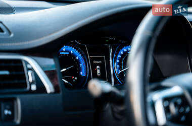 Седан Toyota Camry 2015 в 