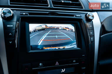 Седан Toyota Camry 2015 в 